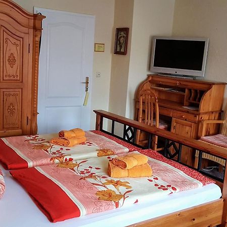 Pension & Gasthaus Nostalgie Altendorf  部屋 写真