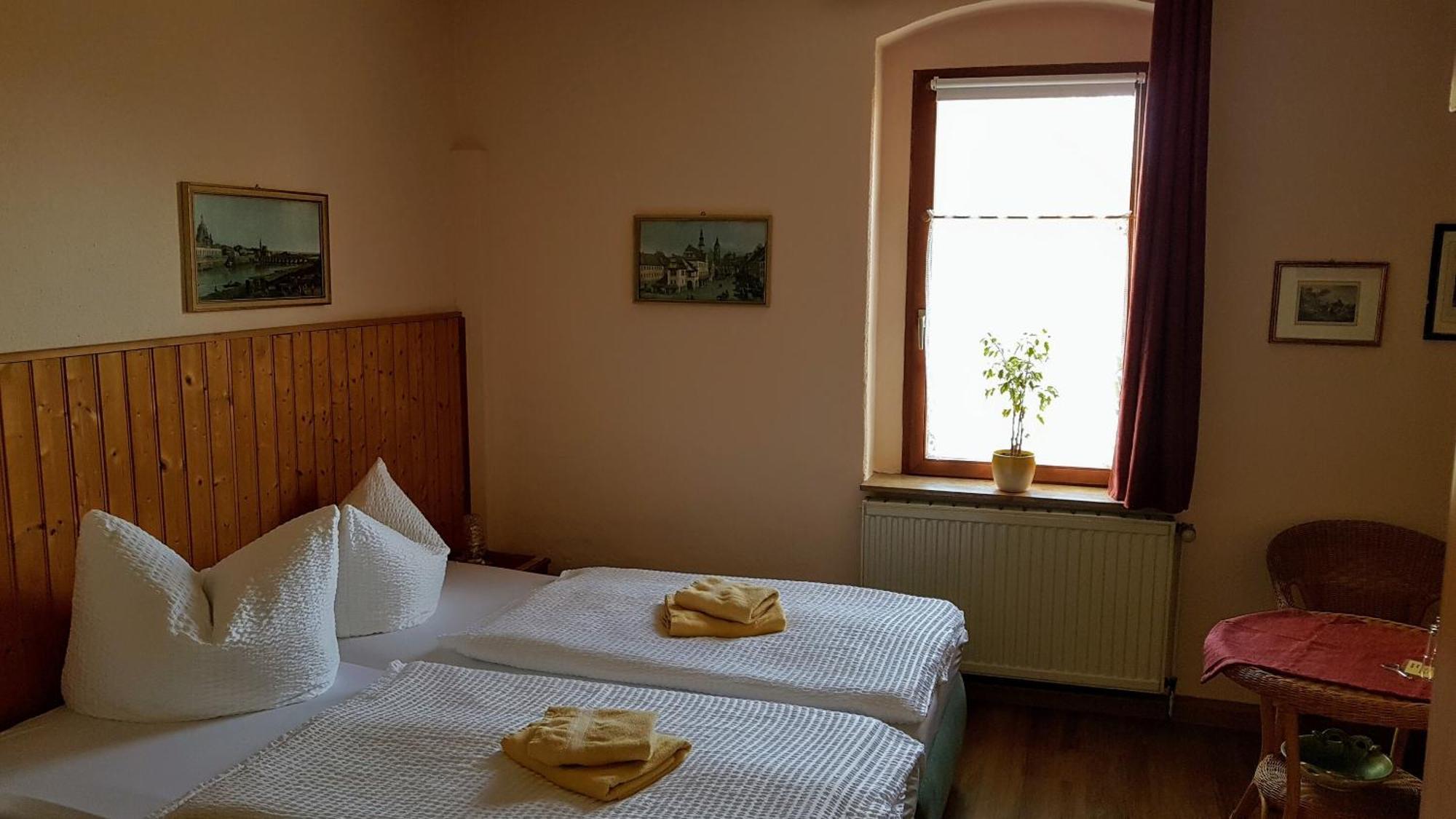 Pension & Gasthaus Nostalgie Altendorf  エクステリア 写真