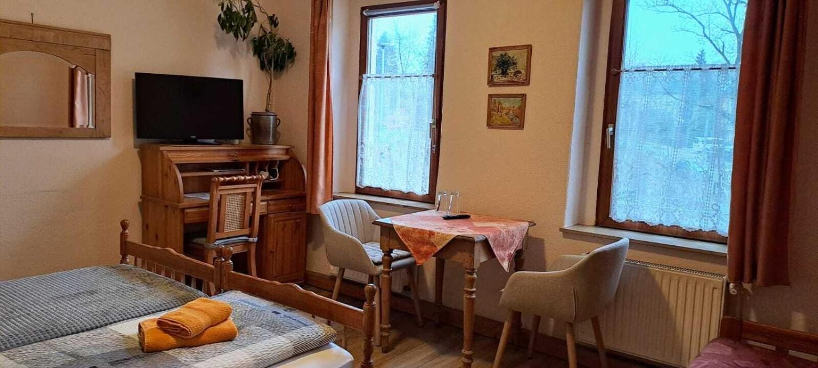 Pension & Gasthaus Nostalgie Altendorf  エクステリア 写真