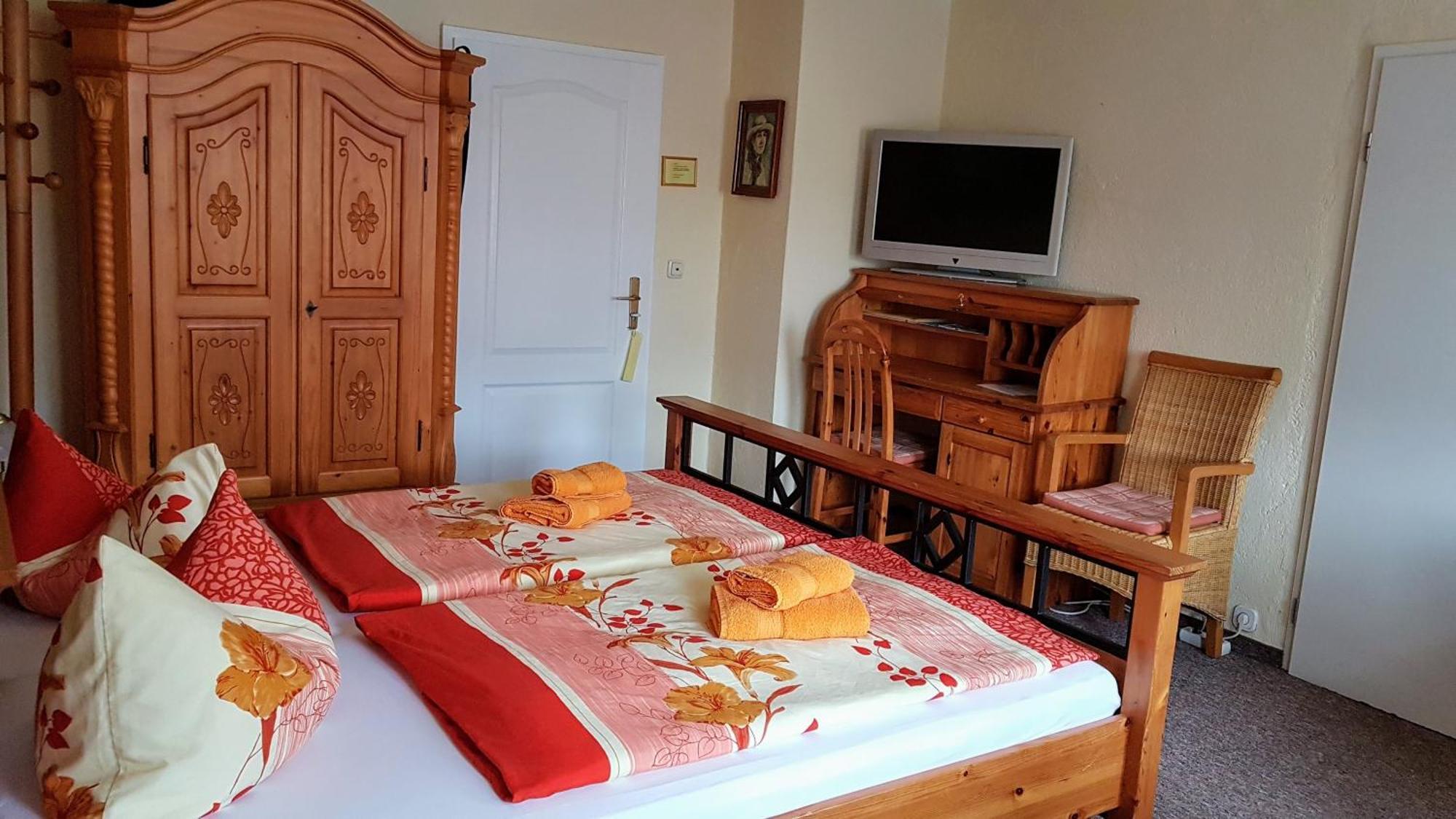Pension & Gasthaus Nostalgie Altendorf  部屋 写真